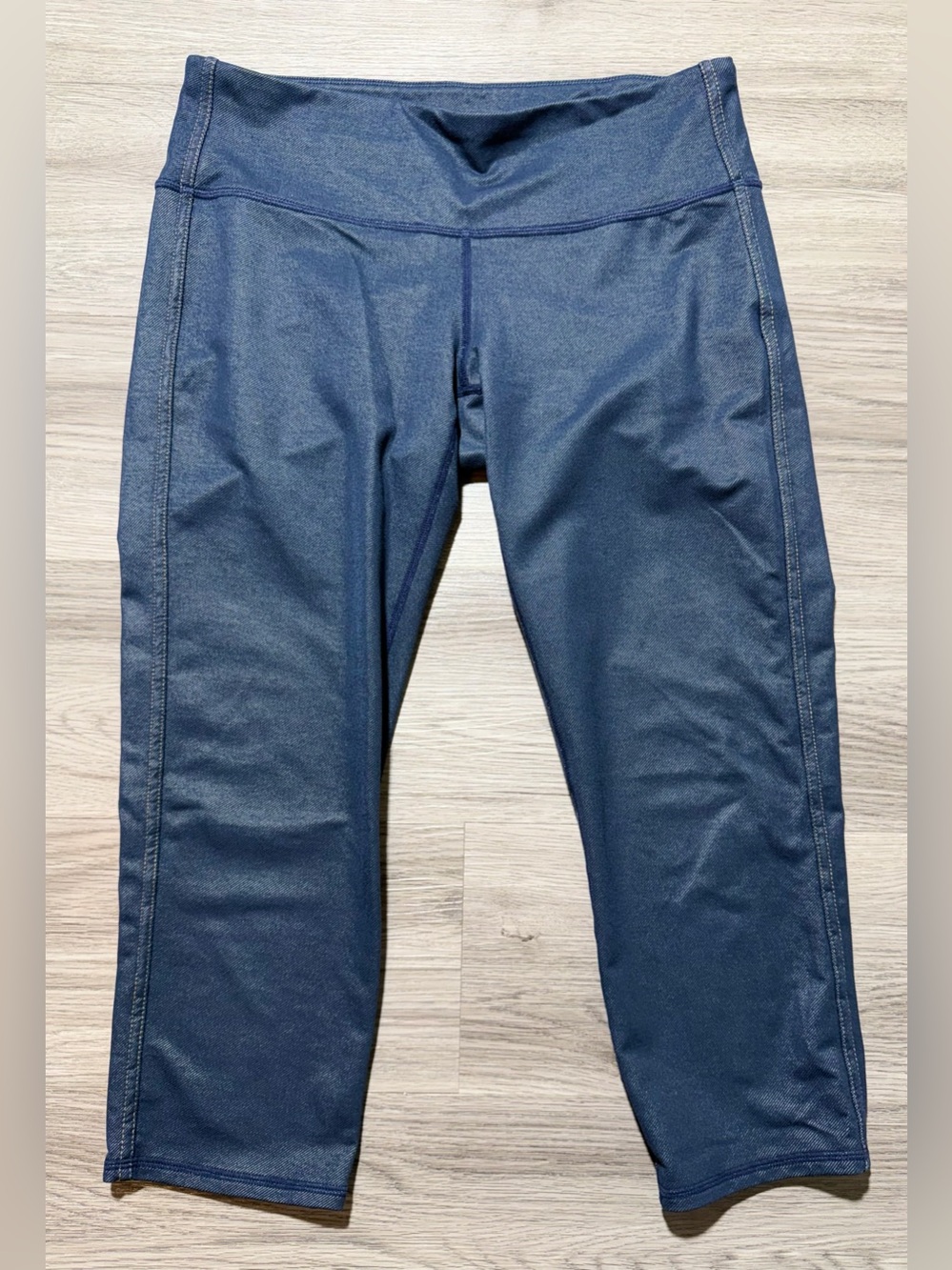 Athleta Womens Small Blue Denim Look Cropped Leggings Capri Yoga Pants S